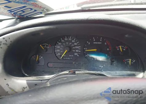 1994 Ford Mustang из США, поврежденный, VIN 1FALP4047RF117240